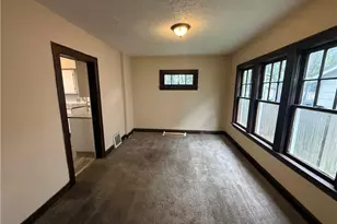 130 E Emerling Ave, Akron, OH 44301 - Photo 4