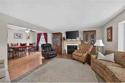 1443 Wilkshire Circle SW, North Canton, OH 44720 - Photo 8