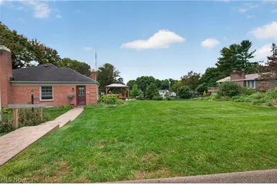 1443 Wilkshire Circle SW, North Canton, OH 44720 - Photo 30