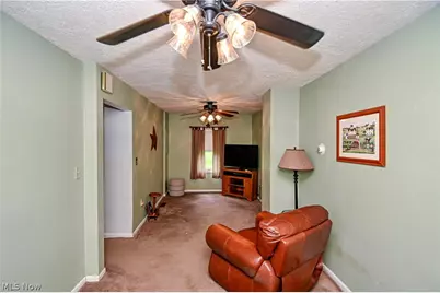 4585 Northampton Road, Cuyahoga Falls, OH 44223 - Photo 6