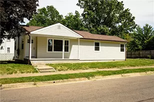 943 Erskine Ave, Akron, OH 44306 - Photo 1