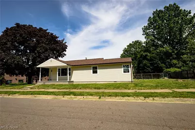 943 Erskine Avenue, Akron, OH 44306 - Photo 28