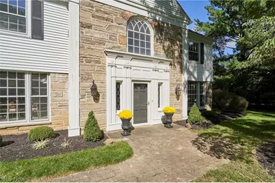 2345 Chatham Road, Akron, OH 44313 - Photo 2