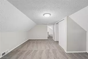 3292 Helmsdale Dr, Akron, OH 44312 - Photo 22