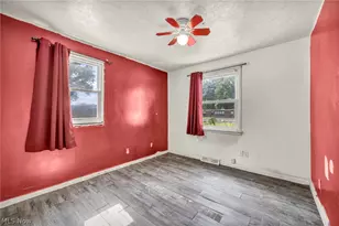 318 Longson Ave, Elyria, OH 44035 - Photo 14