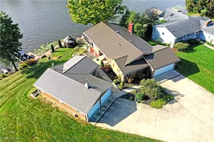 1460 Lake Vue Dr, Roaming Shores, OH 44085 - Photo 12