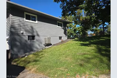 57650 Prospect Avenue, Bridgeport, OH 43912 - Photo 2