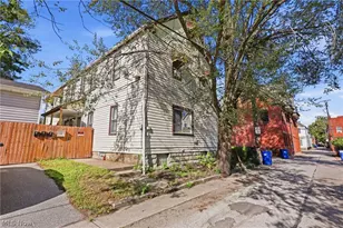 2254 Thurman St, Loveland, OH 44113 - Photo 1