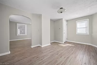 426 Kentucky Avenue, Lorain, OH 44052 - Photo 22