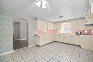 426 Kentucky Ave, Lorain, OH 44052 - Photo 10