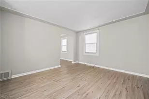 426 Kentucky Ave, Lorain, OH 44052 - Photo 18