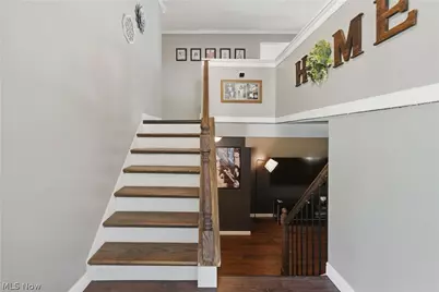 1042 Oak Hill Drive NE, Massillon, OH 44646 - Photo 8