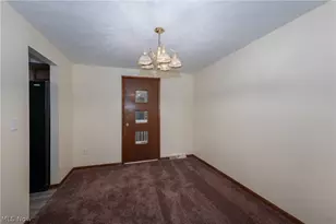 389 Stonewood St, Canal Fulton, OH 44614 - Photo 6