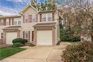 1344 Wellingshire Cir, Cuyahoga Falls, OH 44221 - Photo 2