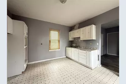 6721 Hough Avenue, Loveland, OH 44103 - Photo 8