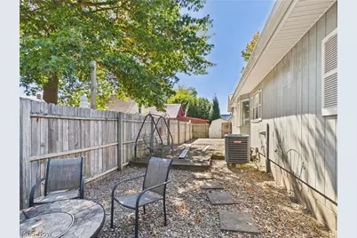301 Vernon Street, Marietta, OH 45750 - Photo 4