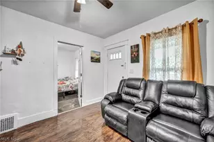 3175 Caroline Ave, Lorain, OH 44055 - Photo 2
