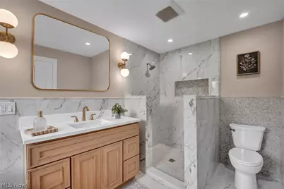 18329 Lomond Boulevard, Huber Heights, OH 44122 - Photo 34