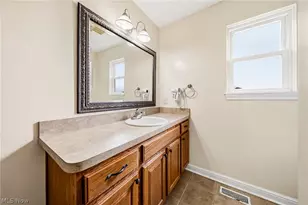 1121 Ashview Dr, Madison, OH 44057 - Photo 18