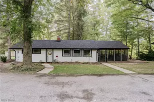 18535 Geauga Lake Rd, Chagrin Falls, OH 44023 - Photo 6
