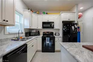 219 5th St SW, Brewster, OH 44613 - Photo 26