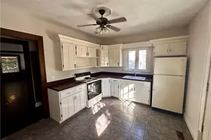 464 Crestwood Ave, Akron, OH 44302 - Photo 4