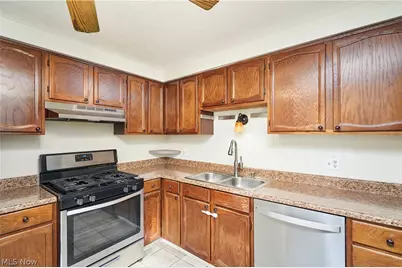 69 Quaker Ridge Drive, Akron, OH 44313 - Photo 8
