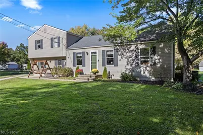 38536 E River Road, Elyria, OH 44035 - Photo 2