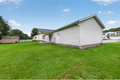 702 Willow Dale Street NW, Bolivar, OH 44612 - Photo 2