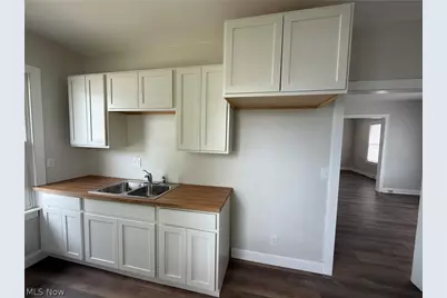 122 Bellfield Avenue, Elyria, OH 44035 - Photo 12