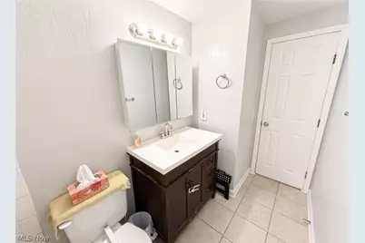 560 Baldwin Avenue, Elyria, OH 44035 - Photo 14