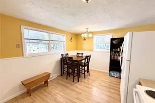560 Baldwin Ave, Elyria, OH 44035 - Photo 4