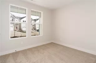 3639 Great Windsor Ln, Green, OH 44685 - Photo 14