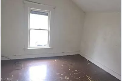 418 W 34th Street, Ashtabula, OH 44004 - Photo 6