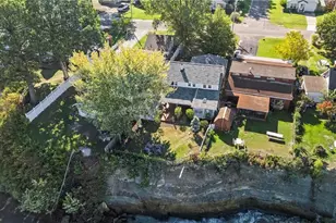 3708 Edgewater Blvd, Vermilion, OH 44089 - Photo 4