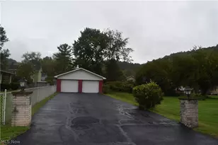 52135 Home St, St Clairsville, OH 43950 - Photo 16