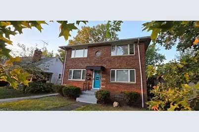 615 E Robinson Avenue, Barberton, OH 44203 - Photo 1