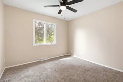 1535 S Plainview Drive, Akron, OH 44321 - Photo 22