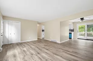 1535 S Plainview Dr, Akron, OH 44321 - Photo 12