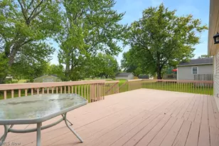 1535 S Plainview Dr, Akron, OH 44321 - Photo 8