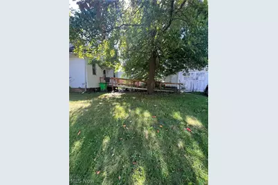 805 S Freedom Avenue, Alliance, OH 44601 - Photo 8