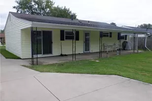 10375 Wellington Rd, Streetsboro, OH 44241 - Photo 2