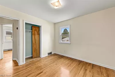424 Tompkins Avenue, Akron, OH 44305 - Photo 12
