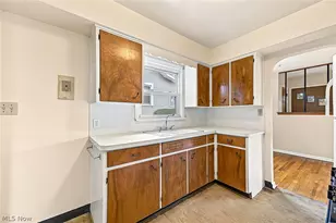 424 Tompkins Ave, Akron, OH 44305 - Photo 10