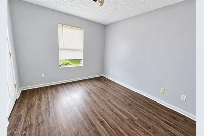 642 E Buchtel Avenue, Akron, OH 44304 - Photo 16