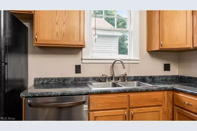 409 Smithfield Avenue, Zanesville, OH 43701 - Photo 8