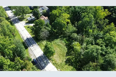 6579 Hathaway Road, Valleyview, OH 44125 - Photo 4