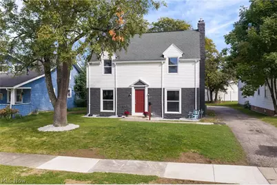 617 Moreley Avenue, Akron, OH 44320 - Photo 1