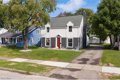 617 Moreley Avenue, Akron, OH 44320 - Photo 2