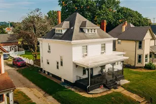 424 S 4th St, Coshocton, OH 43812 - Photo 2
